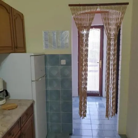 Draga - Free Parking & Bbq Apartament Pag Town
