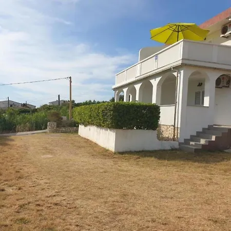 Draga - Free Parking & Bbq Apartament Pag Town